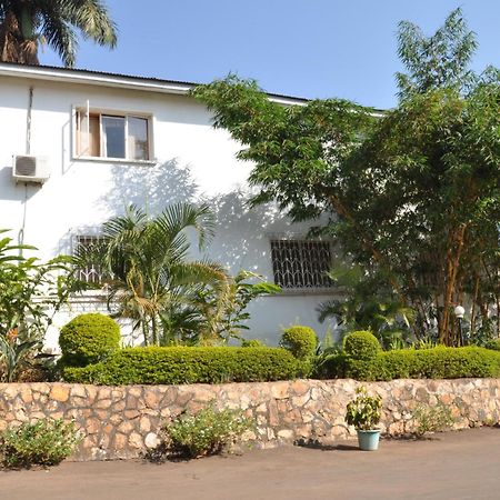 Shangri-La Hotel Uganda Kampala Exterior foto